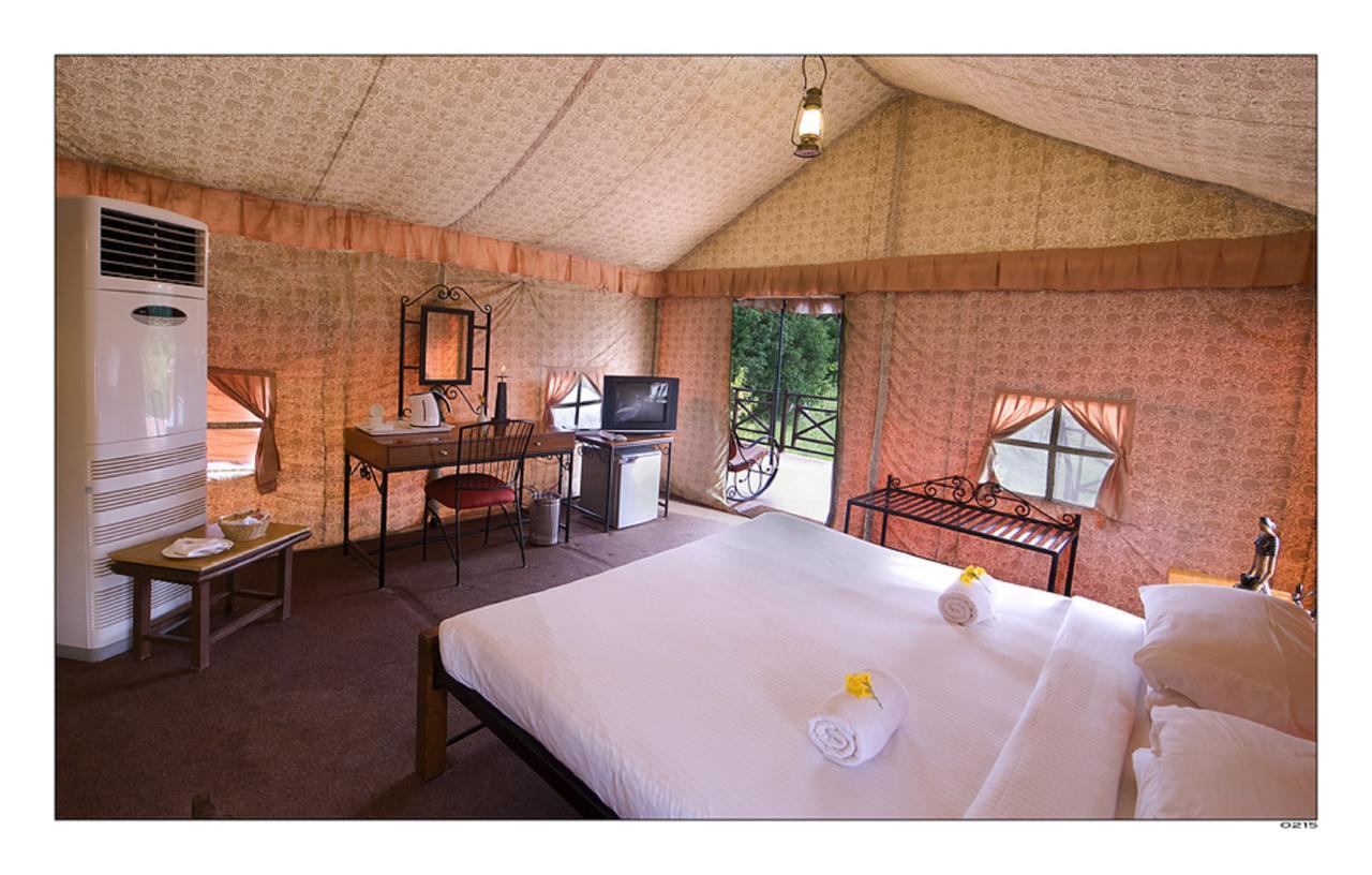 Sterling Kanha Exterior photo
