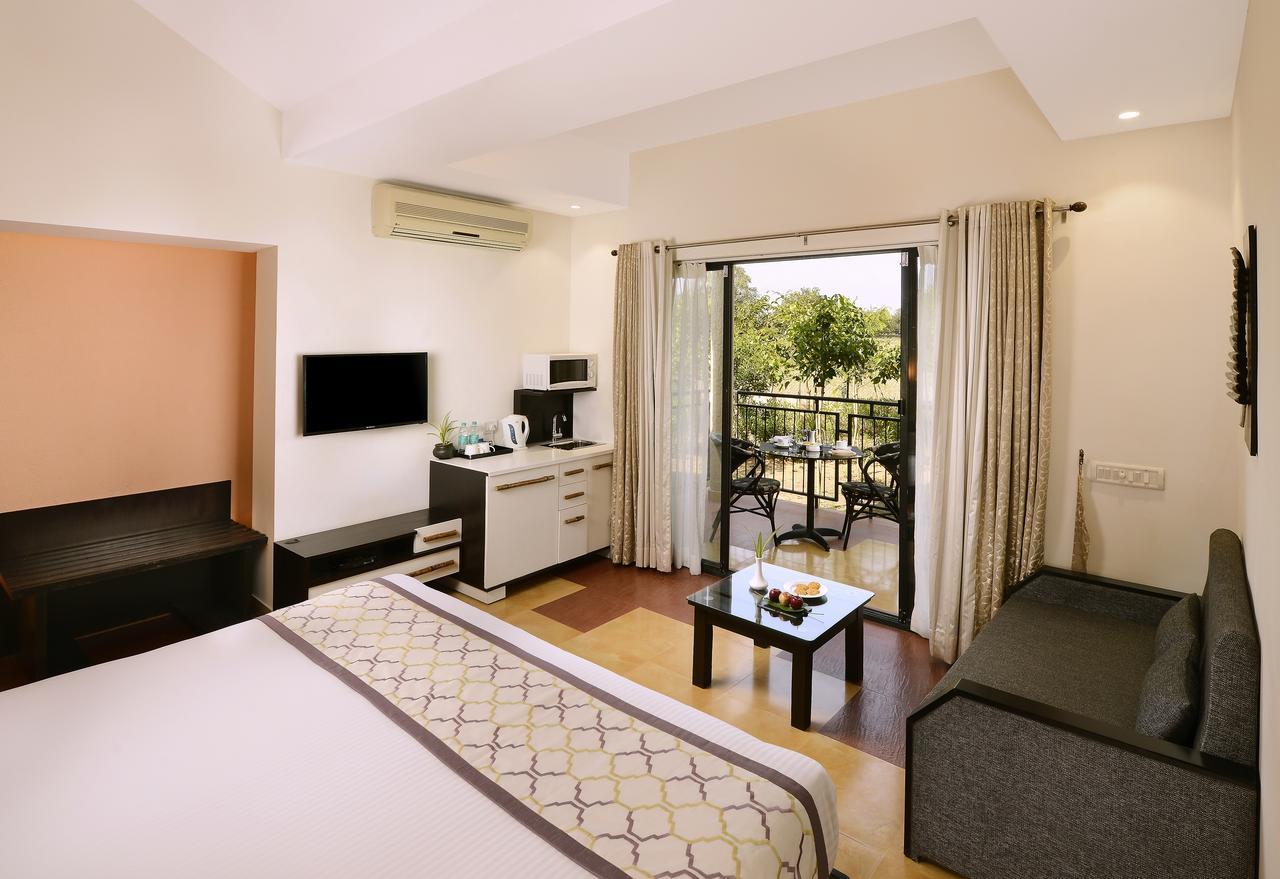 Sterling Kanha Exterior photo