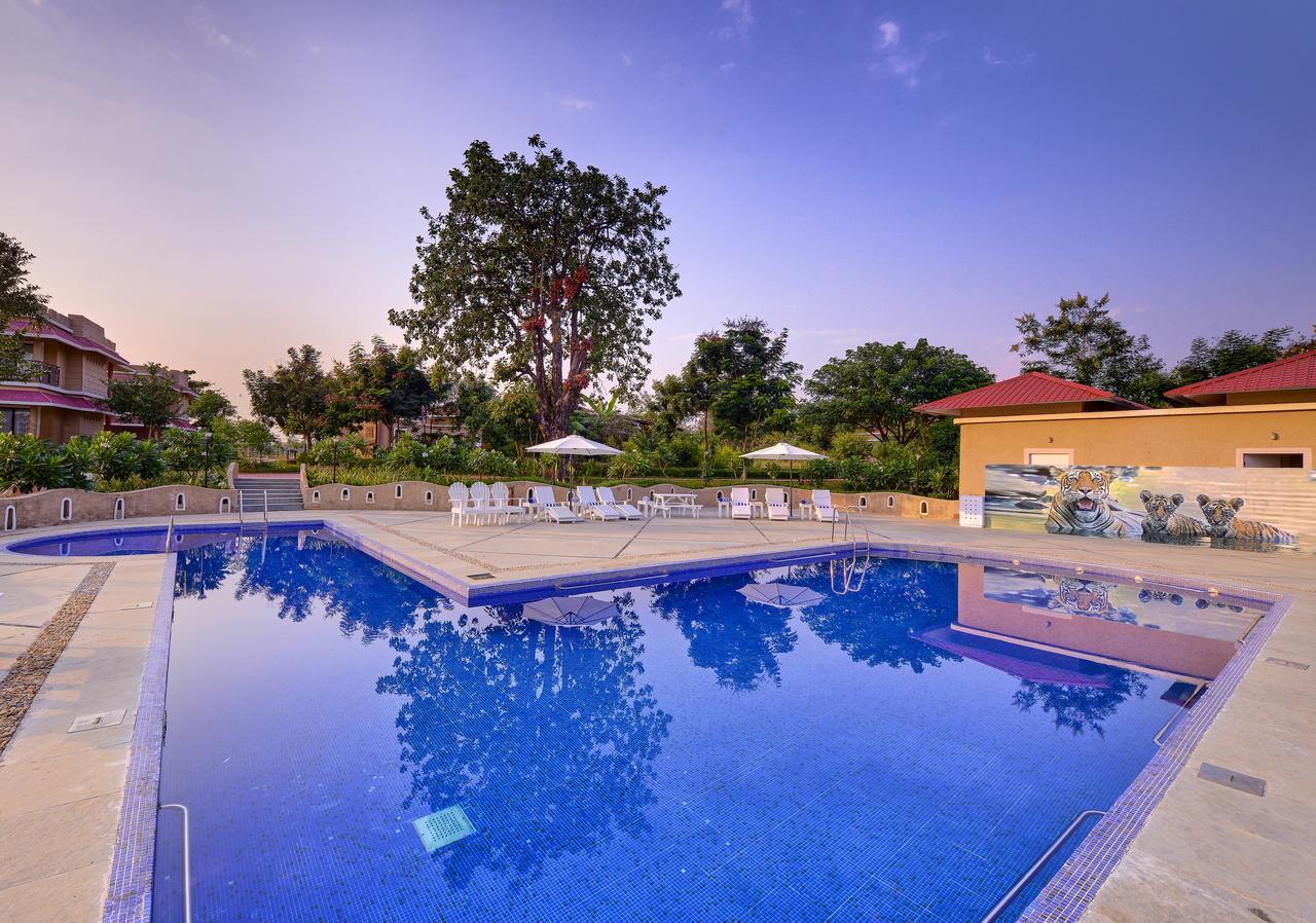 Sterling Kanha Exterior photo