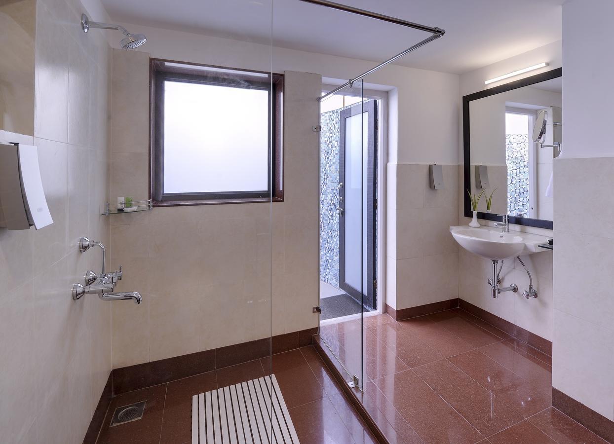 Sterling Kanha Exterior photo