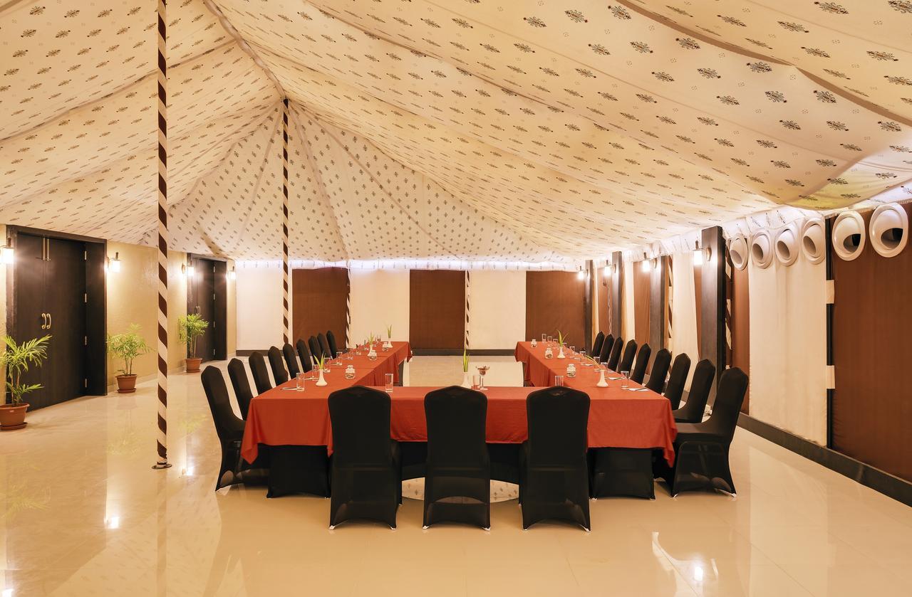 Sterling Kanha Exterior photo
